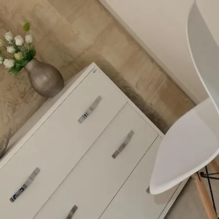 Couette-café Ferrante D'aragona 2*